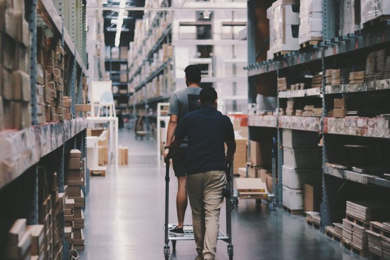 Carrying and Forwarding | Carrying and Forwarding Factors in 2024 | OneLogix Cargo Solutions